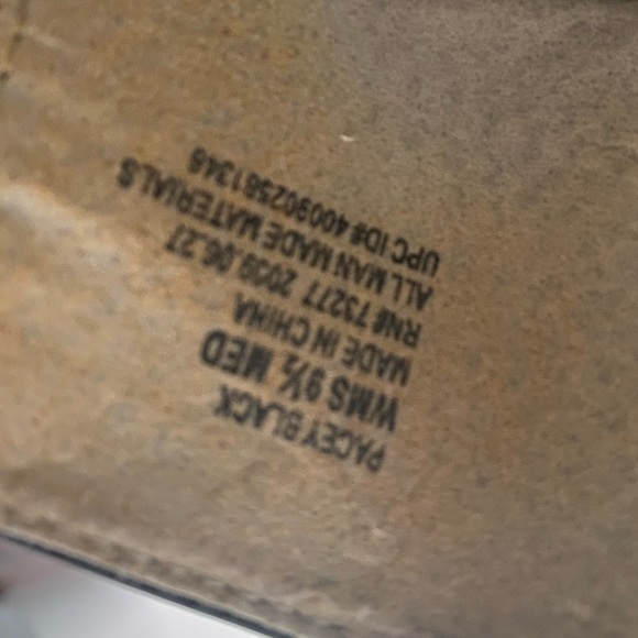 Candie’s Black Heels - Picture 2 of 4